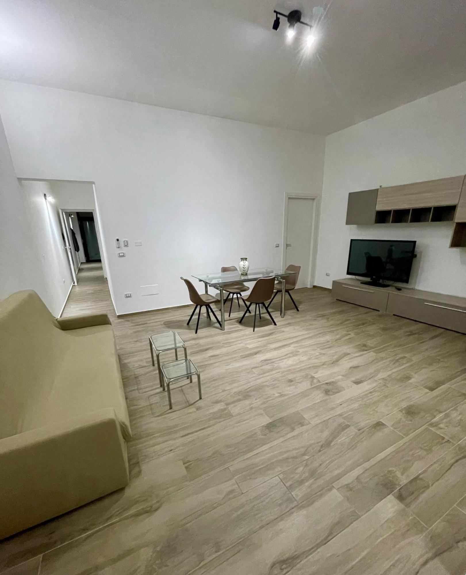 Cristina Home San Pietro Vernotico Luaran gambar