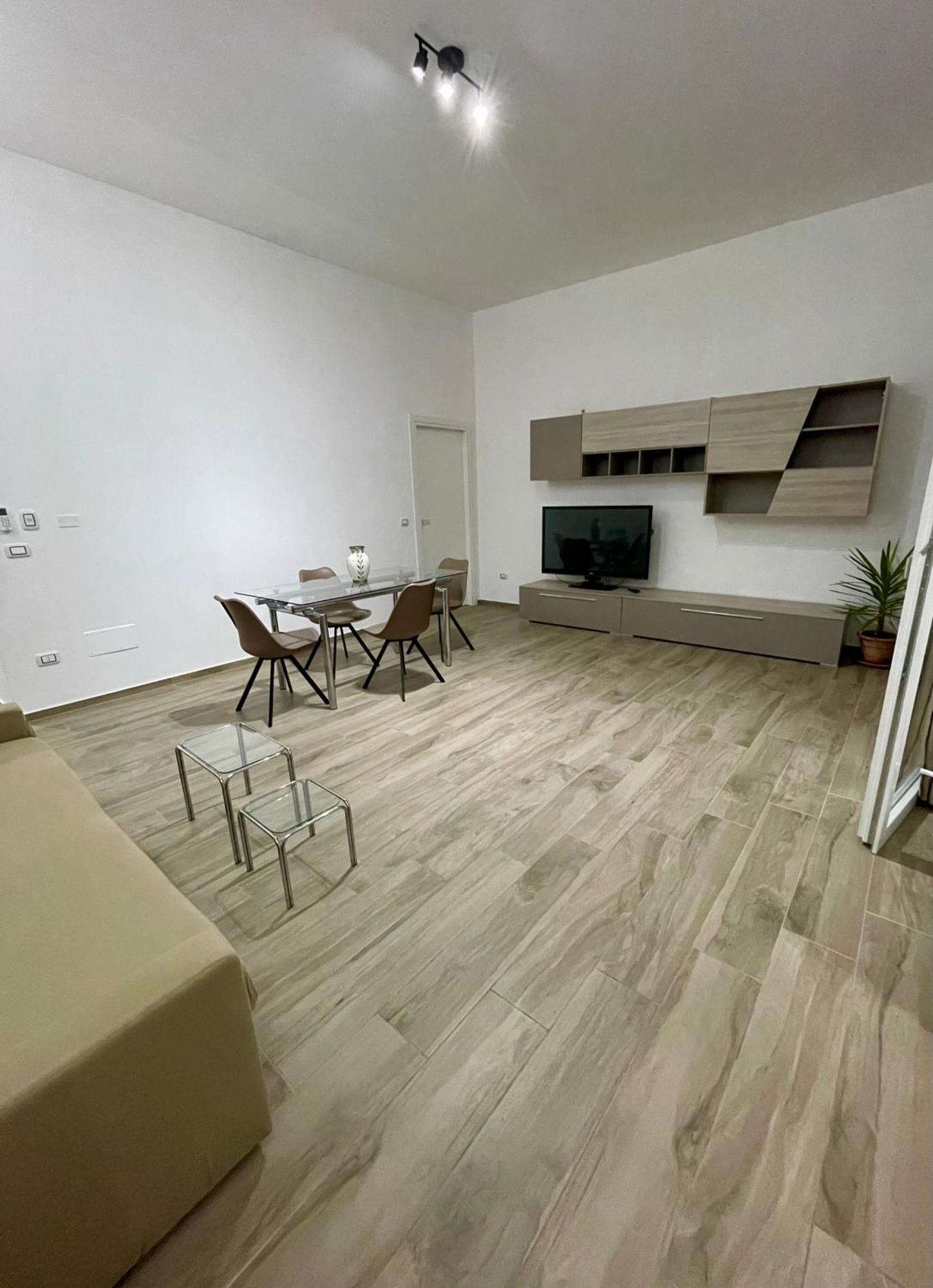 Cristina Home San Pietro Vernotico Luaran gambar